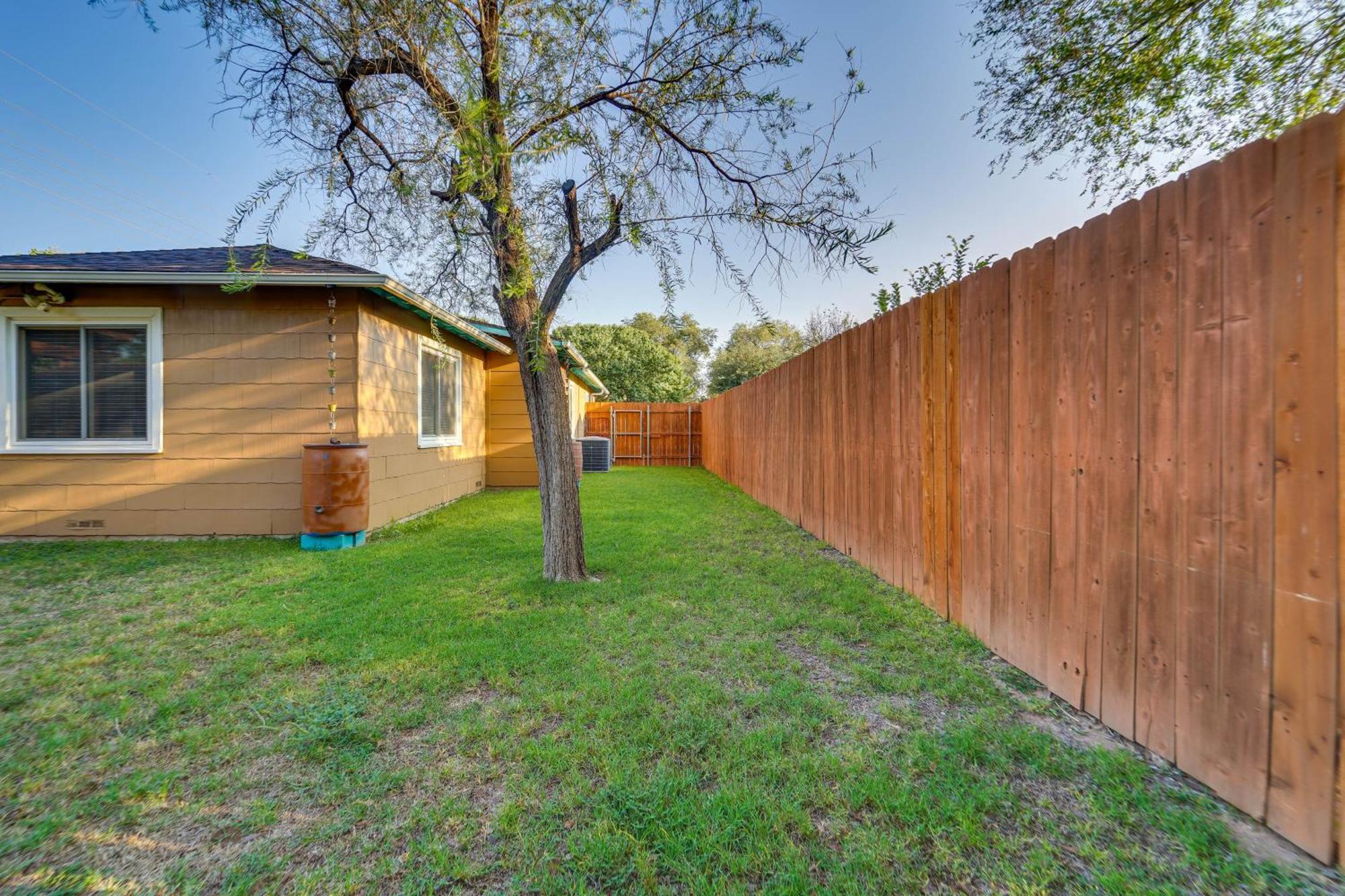 Lovely Lubbock Home With Furnished Deck And Grill Exterior foto